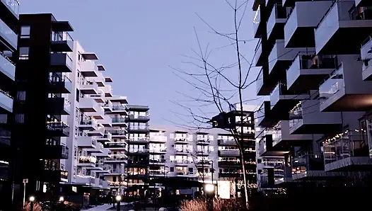 MILF Pirang Terangsang Ingin Kacau Dan Menyemprotkan Seluruh Tubuh