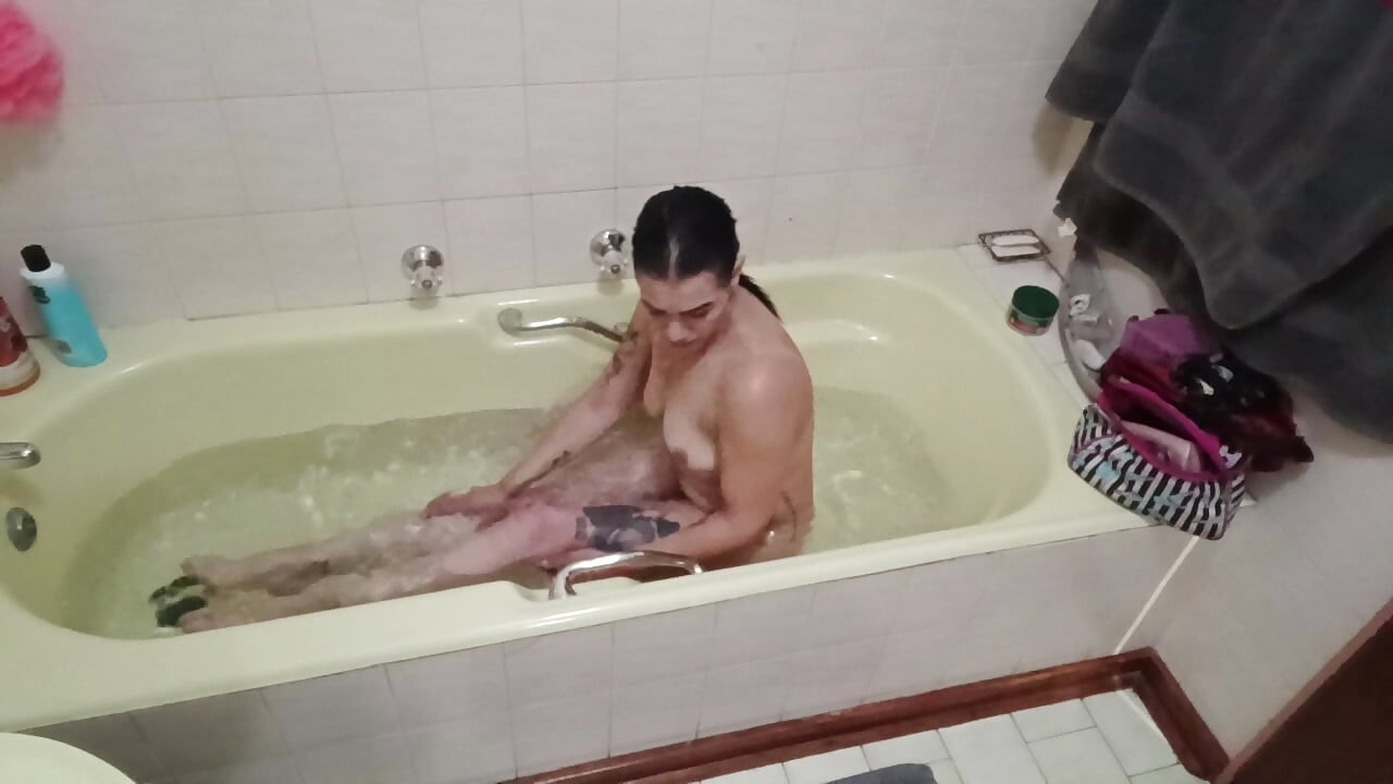 Karma bivša devojka je na kraju zgodna žena