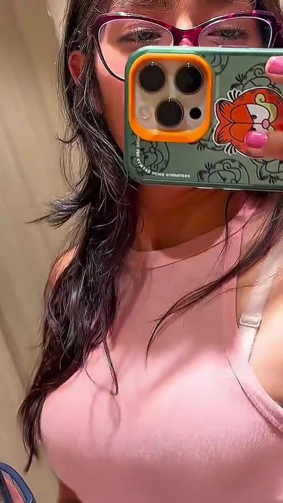 Emotional moment from "I take the moll shopping, I paid for everything fucking in the dressing room!"