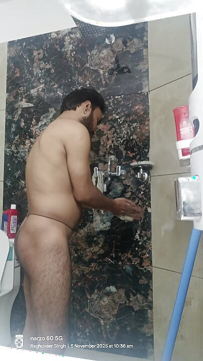 Shankar ke sath mein ek dusre ki gand maarte hue