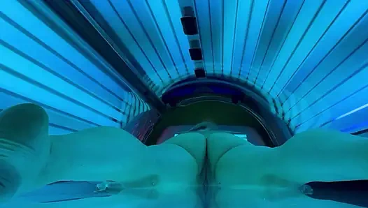 Voyeur Exhibitionist tanning Wife Milf Veronica Beach Close-Up