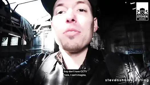 Lullu Gun açık havada sikiliyor ve dölle besleniyor!