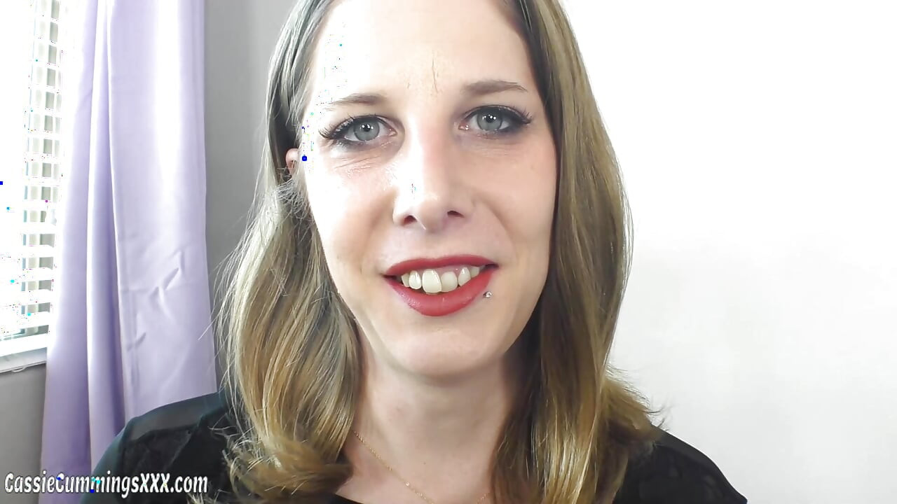 Cassie's BDSM Gag Try on and Talk