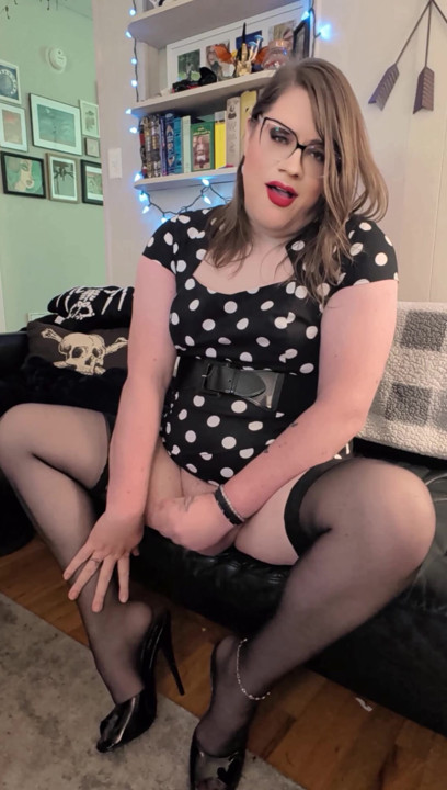 Pinup Princess Bunnie biraz eğleniyor