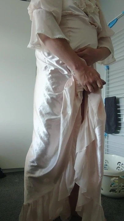 Double layer satin nightgowns