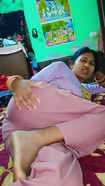 69 POSITION Landlady Tries To Seduce Her Charming Tenant During Night 4K Video
