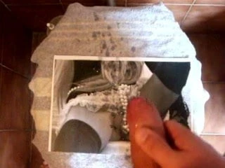 Spruzzata di sborrate per la contessa