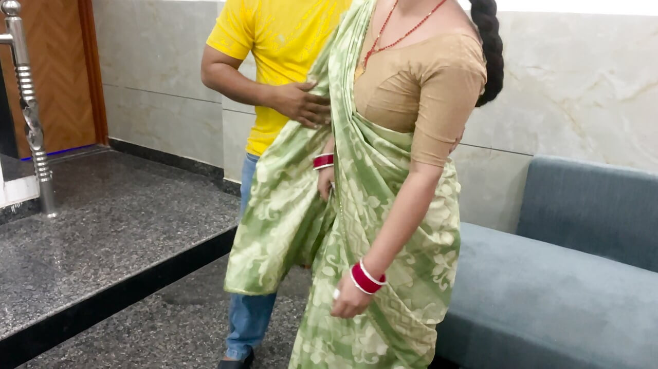 Khoobsurat Akeli Bhabhi Ne Choot Di....