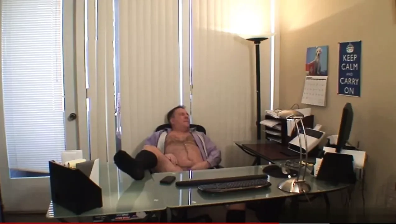 Daddy Bear Gets Horny at The Office