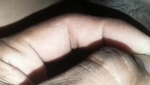 Simranjit'in göğüsleri ilk kez anal seks yapıyor