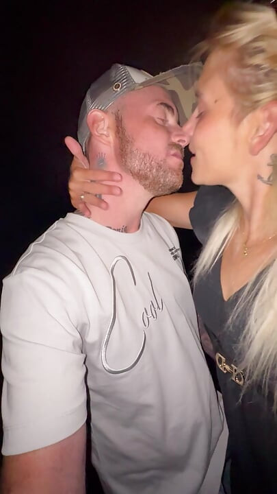 On Tour In A Secluded Parking Lot Outdoor Blowjob Neck Squirt Vibrator Orgasm