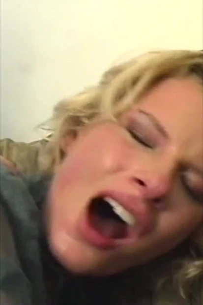 Horny babe moans in pleasure as her wet cunt is drilled deep by a huge dick