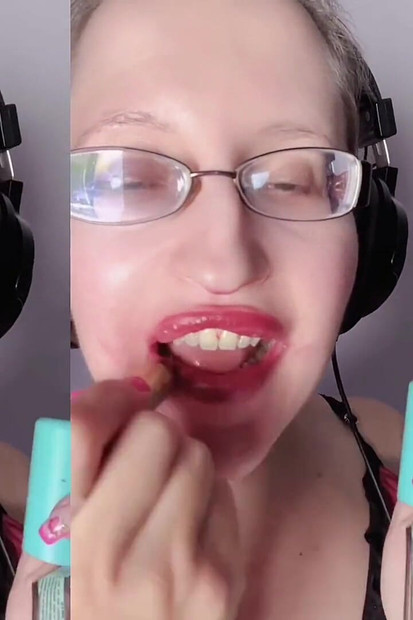 Asmr Γλυκό Σοκολατένιο Φαγητό - Asmr, Γυαλιά, Giantess, Κραγιόν, Μεγάλα Χείλη, Mough, Φαγητό, Φετίχ Προσώπου, Μακριά Νύχια