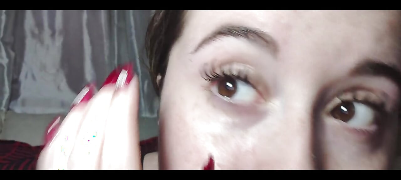 Tweezing My Eyebrows Close up