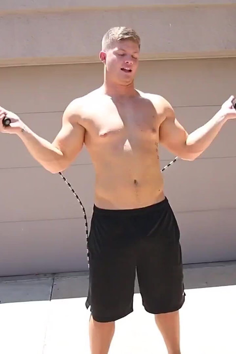 Beefy Jesse Brooks Jerks off Outside Poolside