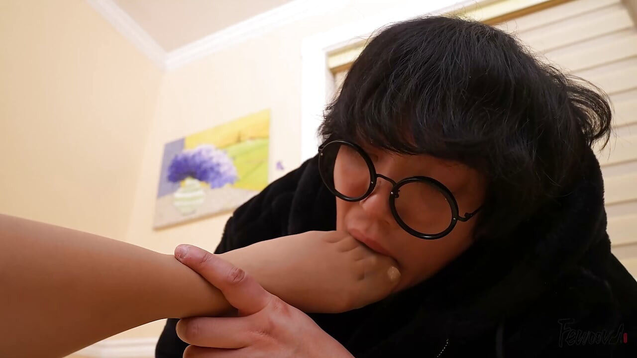 Bestie's Feet Got Me Addicted After I Fucked Her