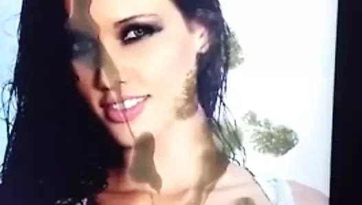Tiffany Thompson boşalıyor!!