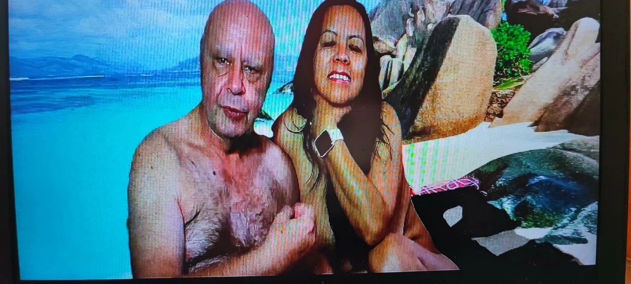 Filem 4k lengkap temu bual sebenar dengan awek bogel dengan Adamandeve dan Lupo