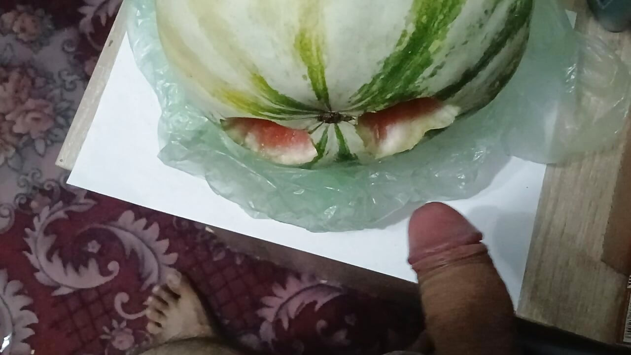 Pomelo is so erotic