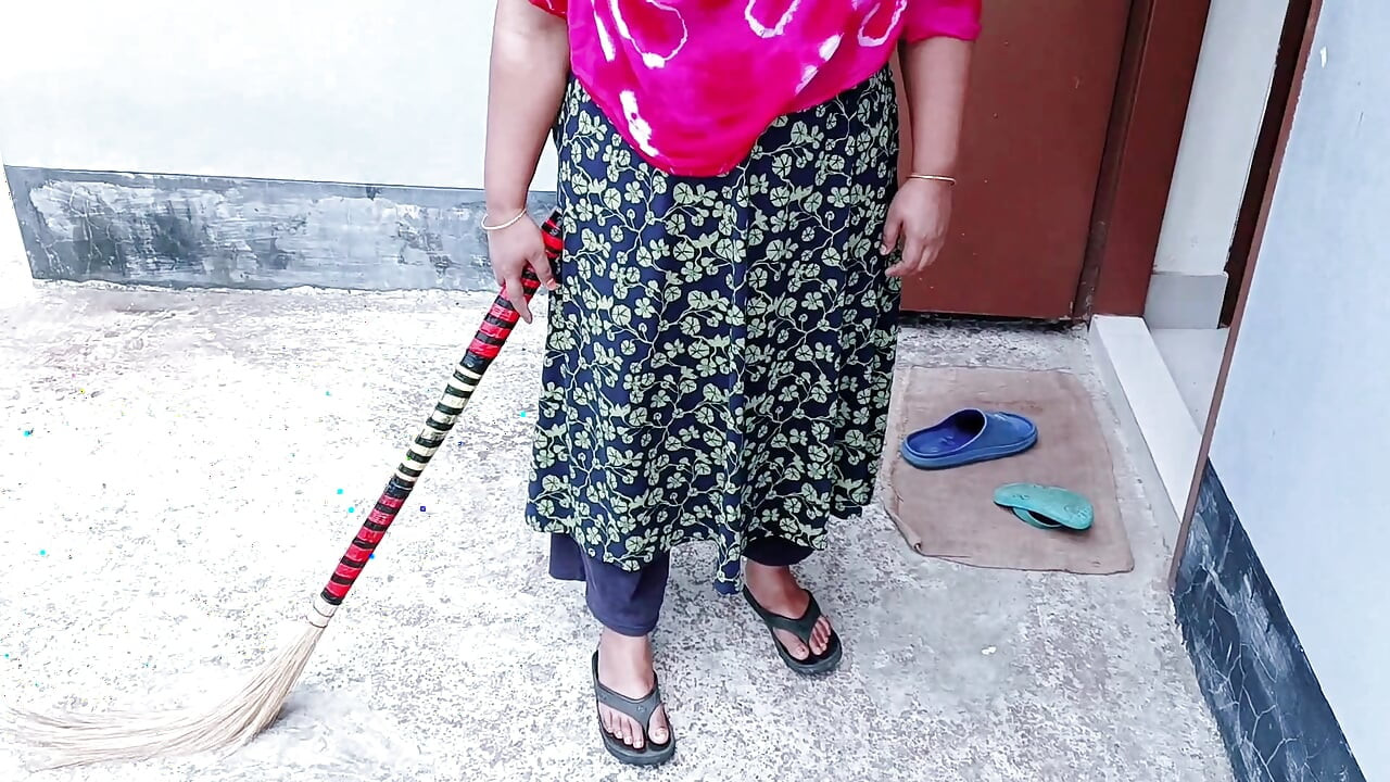 Morjenabb_Bengali vaimo tekee kovasti töitä, joten annoin hänelle vitun hauskaa. desi xxx