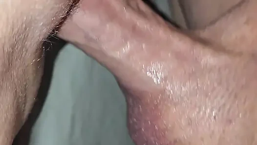 Masturbasi berubah menjadi memek yang tertutup air mani