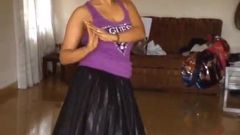 Сексуальный танец Sabitha Perera