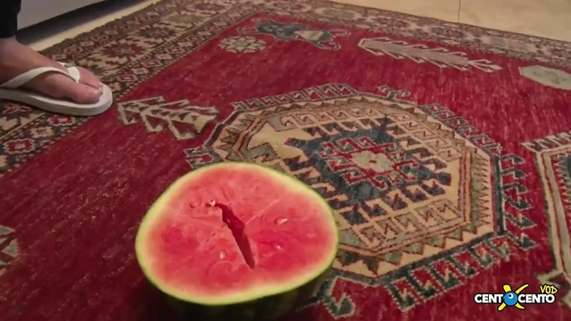 Сломанный фрукт со шлюхой (полный фильм centoxcento)
