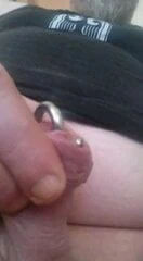 HH Schwanz und Sack Piercing.