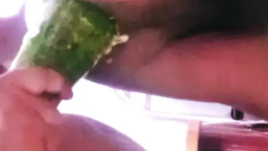 Deshi gay boy suck pussy her mom.