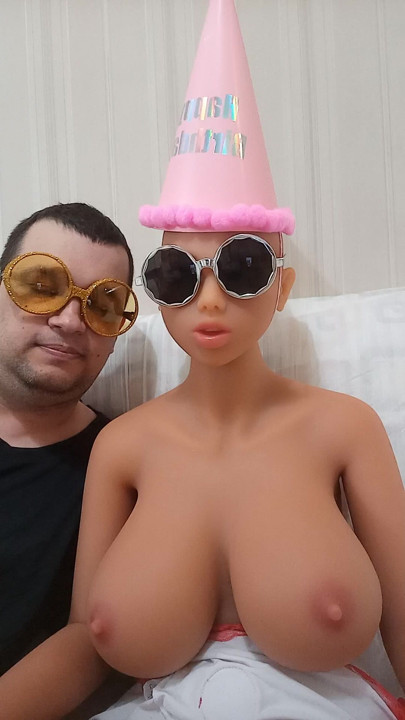 Vasile Mondialu blonde good Romania with glasses 3 D videochat 69