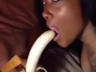 フードでバナナが食べられる方法