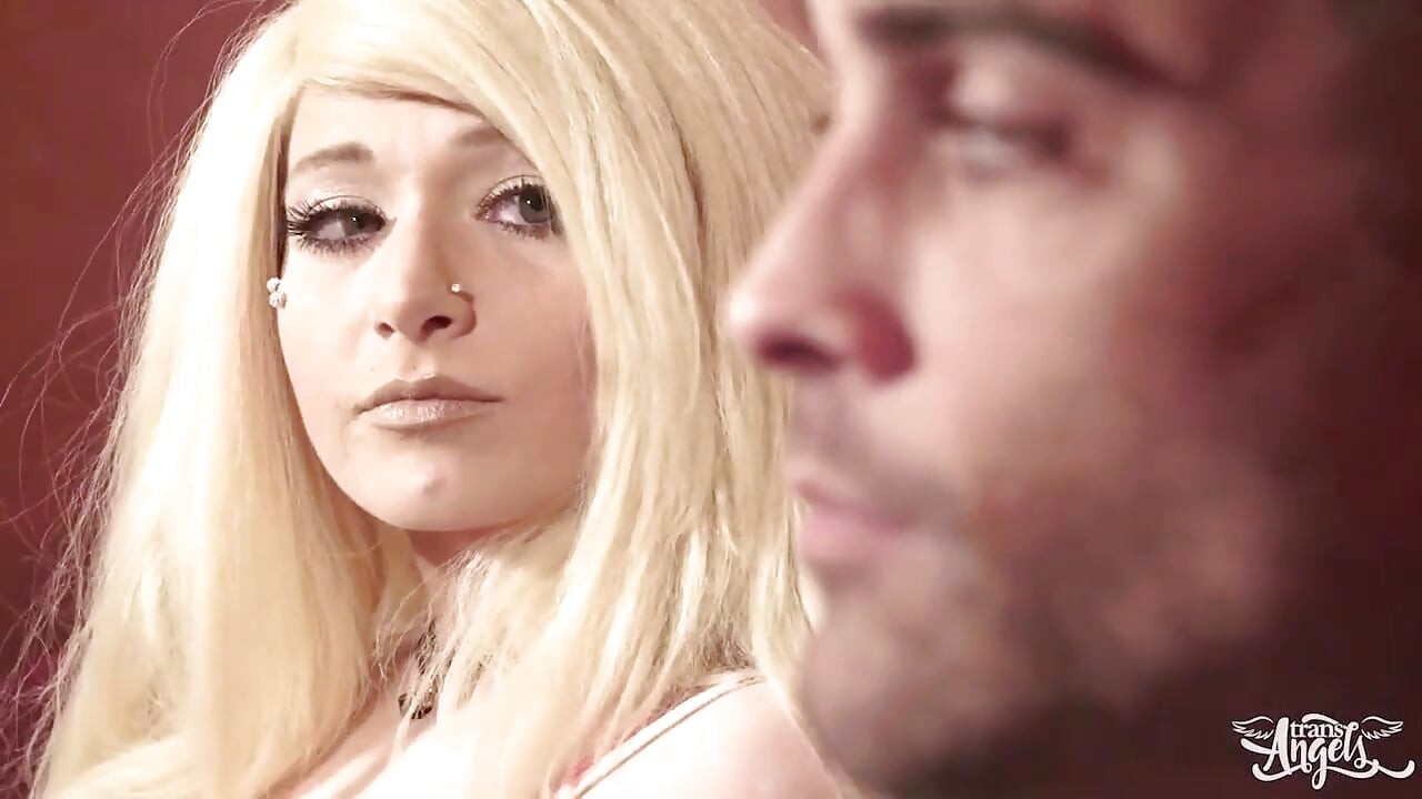 Lance Can't Sleep Good But His Therapist Chanel Santini Knows The Right Treatment