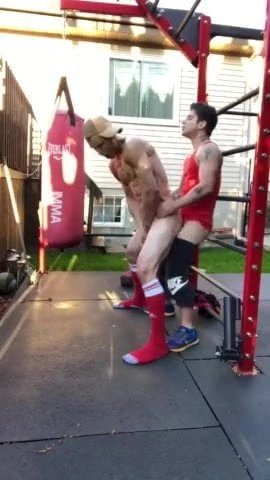 Hoss Kado é fodida por Pierre Fitch