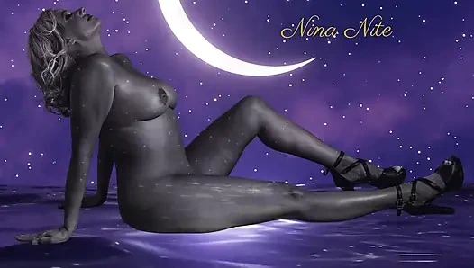 Нина играет со своими эротическими друзьями