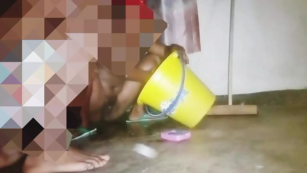 Poesje wassen na de seks,