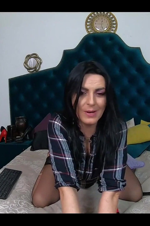 Great Orgasm and Pussy Juice From Milfycalla - Milfycalla Did an Amazing Show Again.