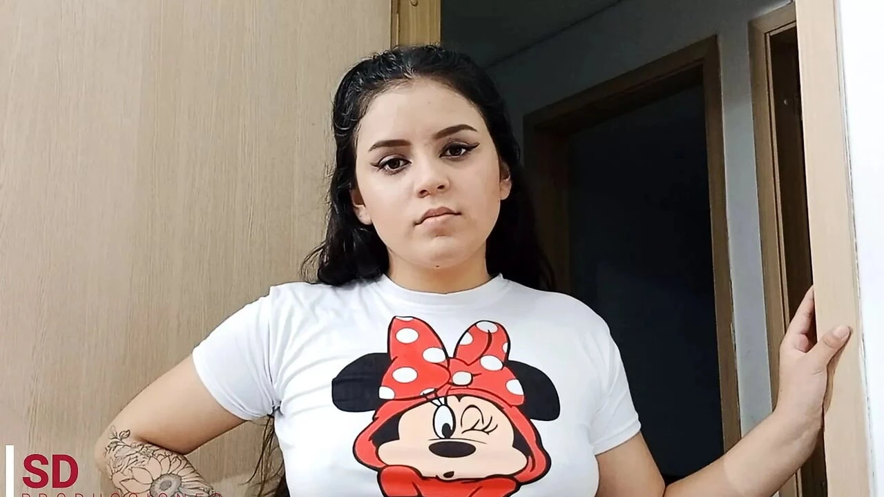 HORNY STEPMOM FUCKS HER STEPSON SO THAT HE STOPS MASTURBATING - Spanish porn