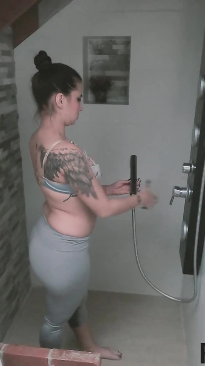 POV Temptation Piss Desperate Wet Pants New Bathroom