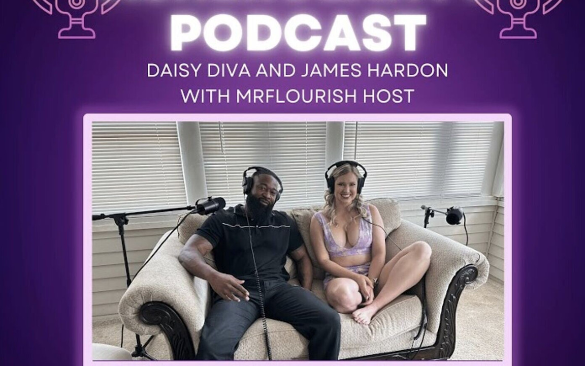 大人とMrflourish、James Hardon、Daisy Divaがチャットしている