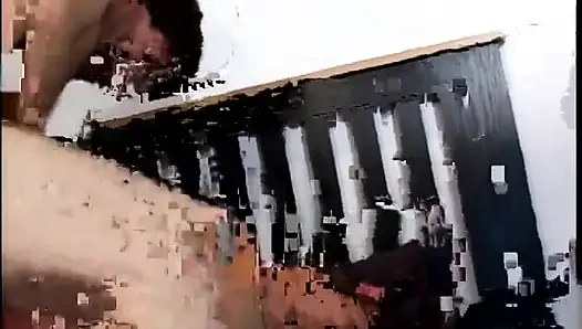 Edepsiz esmer ateşli laura lee sert yarakla amını parlatmaya karşı değil