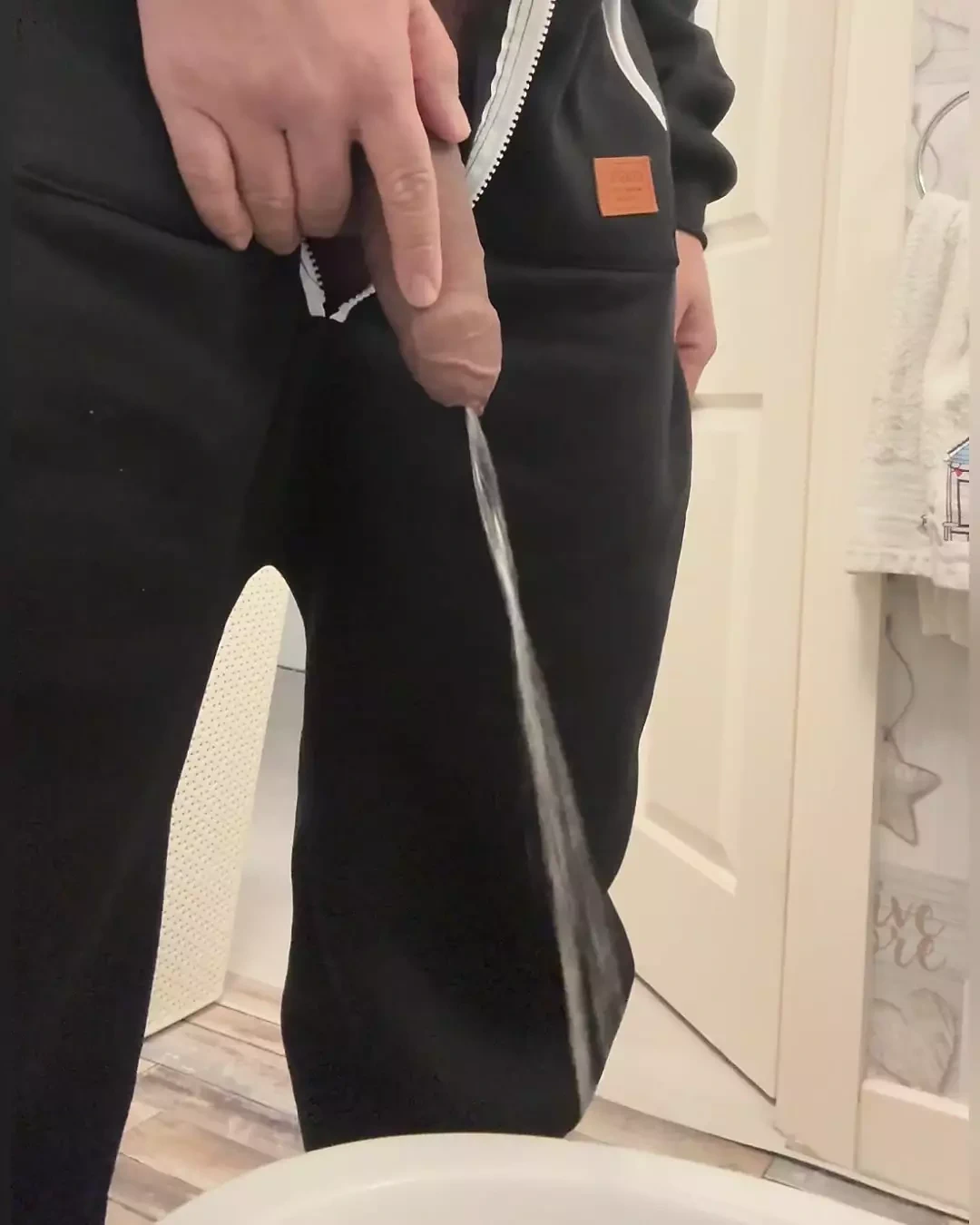 Me and my big dick pissing, do you like see a big dick pissing?