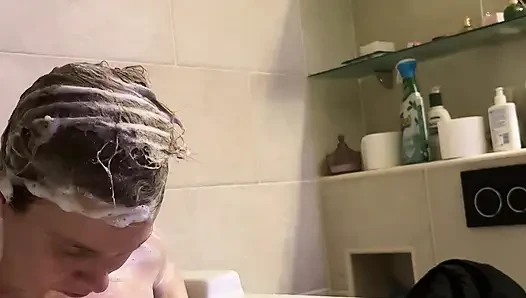 Büyük Göğüsler ve Sert Meme Uçları