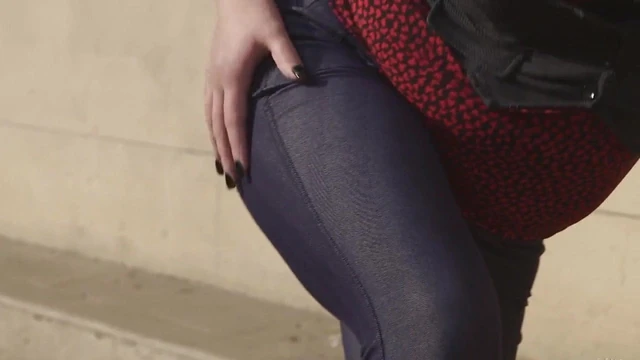 EMO Curvy Lady