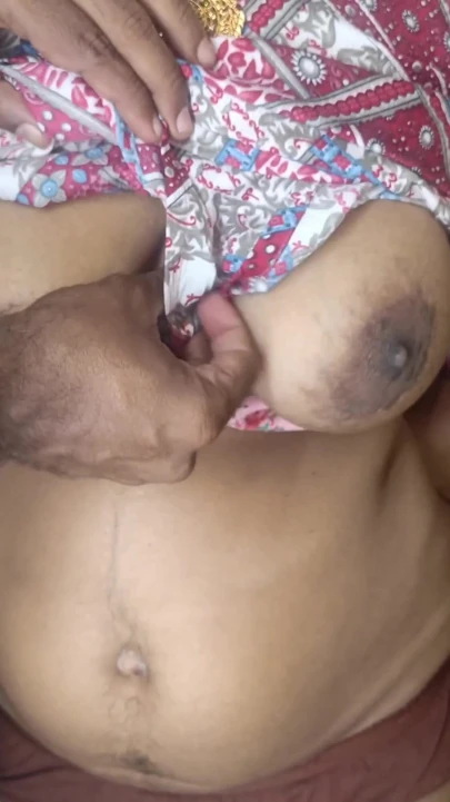 家庭主妇在厨房啪剪辑 1