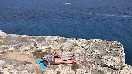 Deniz manzaralı azgın sikiş