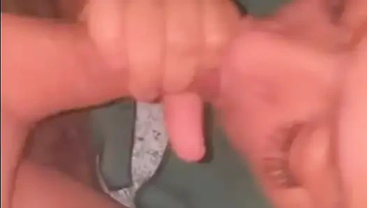 Шлюшка жена в настоящем любительском видео