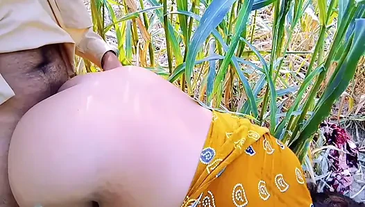 Pawg culo bionda cougar viene scopata nel parco