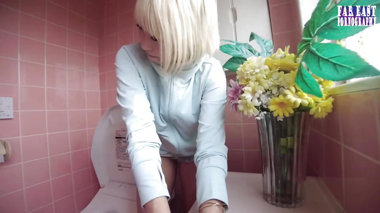 Splashy Play with a Blonde Beauty Drenching Herself in a Wicked Wet Frenzy Ep-3