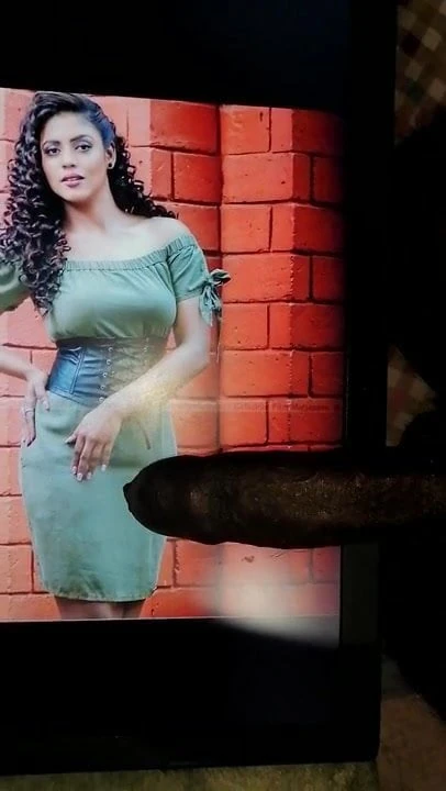 Mallu dusky Actress Iniya cock tribute