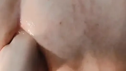 Köle götüne ayak yumruk sokma